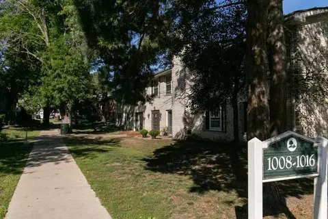 1008 Westbrooke Way #1, Hopkins, MN 55343