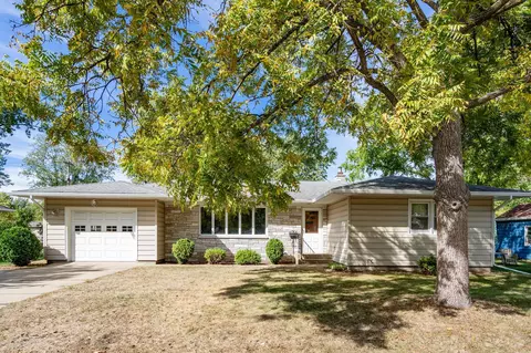 911 33rd Ave N, Saint Cloud, MN 56303 photo 2