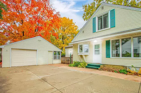 6123 Aldrich Ave N, Brooklyn Center, MN 55430