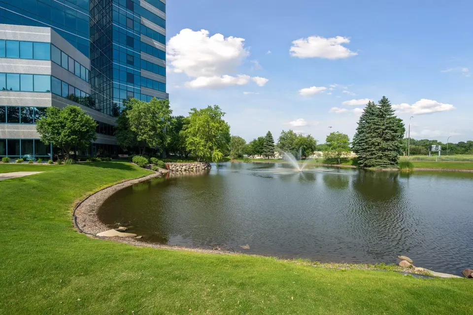  5601 Smetana Dr #1017, Minnetonka, MN 55343 photo 10
