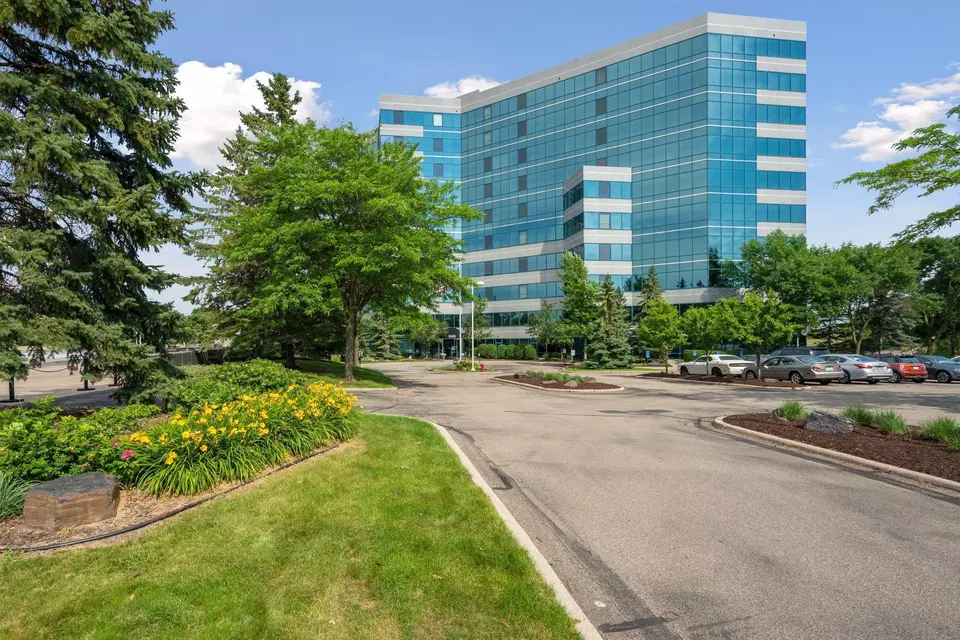  5601 Smetana Dr #1017, Minnetonka, MN 55343 photo 12