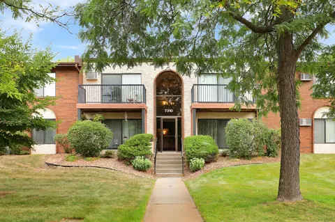 7310 York Ave S #109, Edina, MN 55435