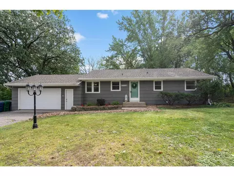 16861 Sherwood Rd, Minnetonka, MN 55345