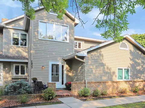 7823 W 110th St, Bloomington, MN 55438