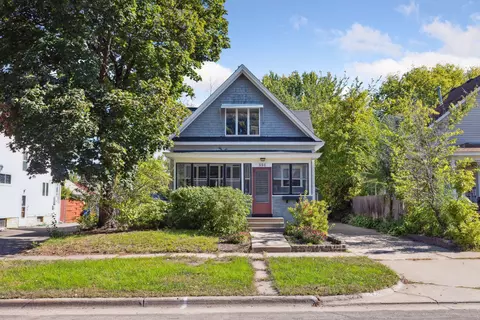 556 Hall Ave, Saint Paul, MN 55107