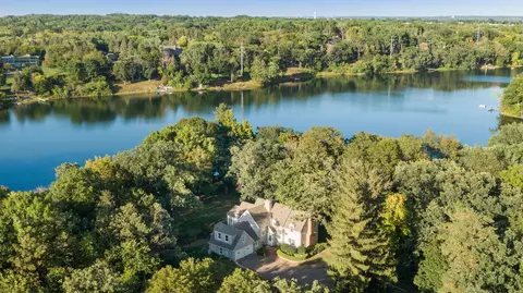 389 Salem Church Rd, Sunfish Lake, MN 55118