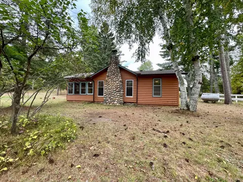1908 E Five Point Lake Dr NW, Hackensack, MN 56452