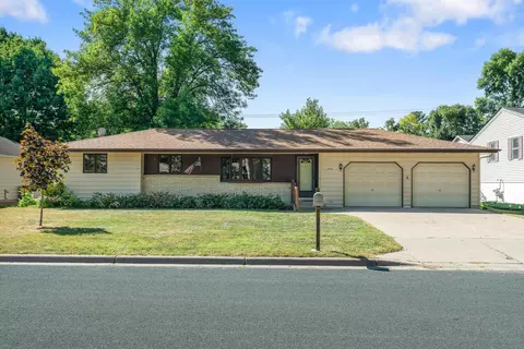 1946 Oak St, Hastings, MN 55033