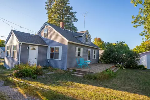 820 4th St, Holdingford, MN 56340