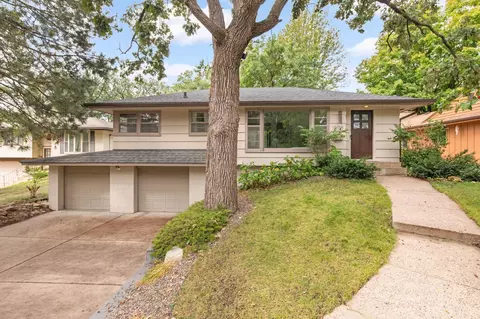 1005 Rhode Island Ave N, Golden Valley, MN 55427
