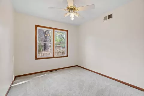 1563 E 88th St, Bloomington, MN 55425 photo 12