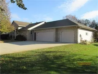 828 E 7th St, Litchfield, MN 55355
