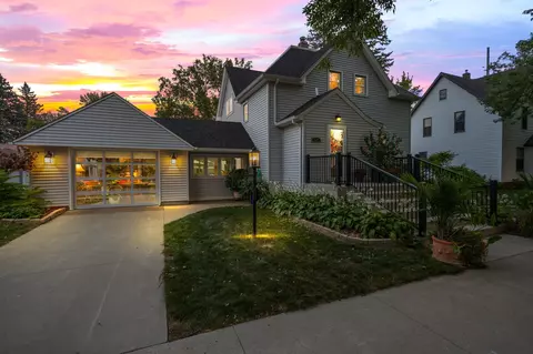 105 N Park St, Hendricks, MN 56136