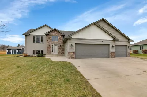 26101 Bluebird Ln, Saint Cloud, MN 56301