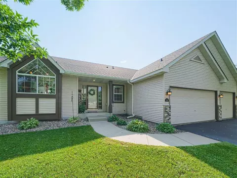 806 Lodge Dr, Jordan, MN 55352
