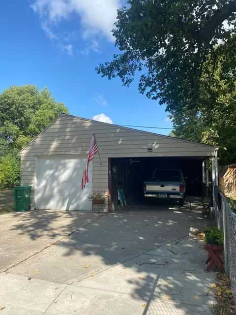 909 10th Ave SE, Austin, MN 55912 photo 6