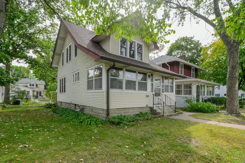 2172 Goodrich Ave, Saint Paul, MN 55105