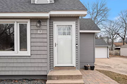 10 Pine Dr, Circle Pines, MN 55014 photo 2