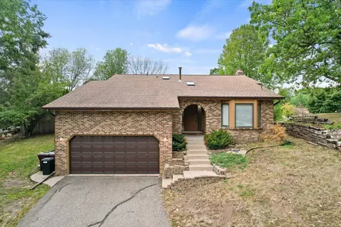 1746 Drake Dr, Eagan, MN 55122