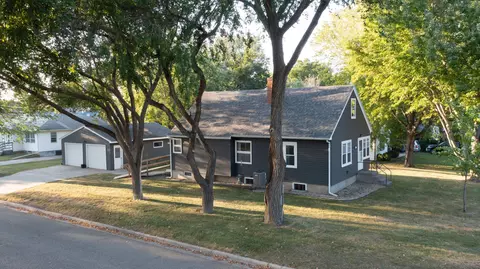 1201 N Cleveland Ave, Fergus Falls, MN 56537