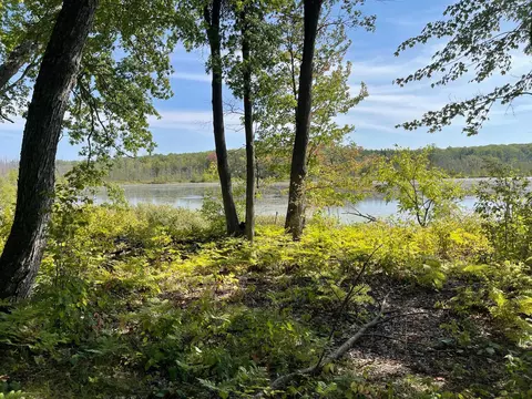 3 Edgewood Dr, Stone Lake, WI 54876