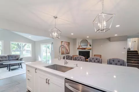 5935 Main St W, Maple Plain, MN 55359 photo 9