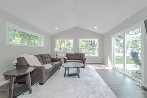 5935 Main St W, Maple Plain, MN 55359 photo 10