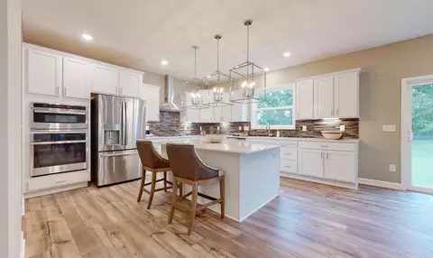 7228 Auburn Ln, Inver Grove Heights, MN 55077