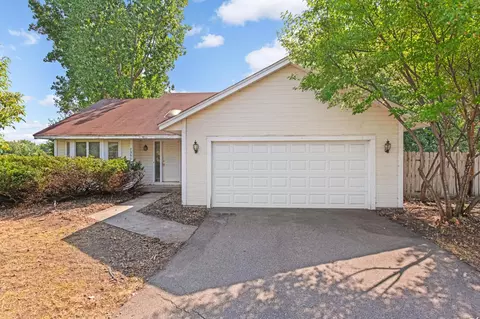 7560 165th St W, Lakeville, MN 55044