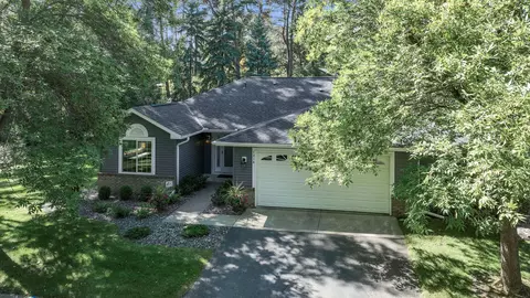 1218 Ravenswood Ct, Shoreview, MN 55126