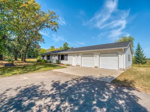 4299 Kimmur Rd SW, Bemidji, MN 56601