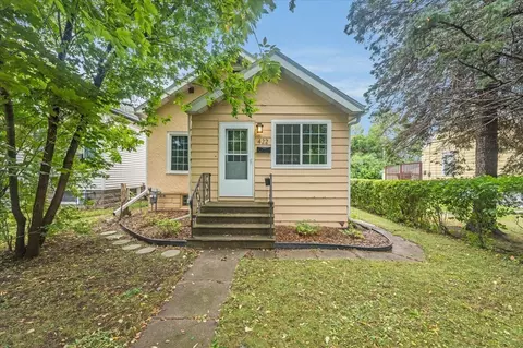 422 S 70th Ave W, Duluth, MN 55807
