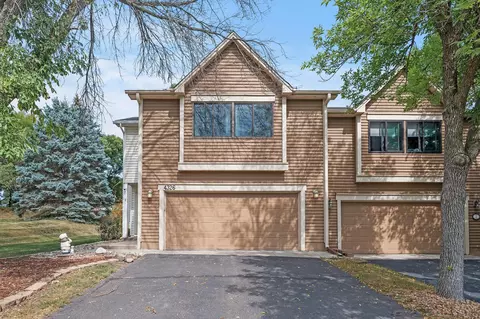 4326 Thornhill Ln, Vadnais Heights, MN 55127