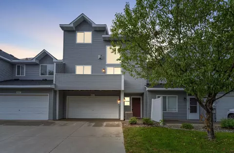 665 Woodduck Dr #G, Woodbury, MN 55125