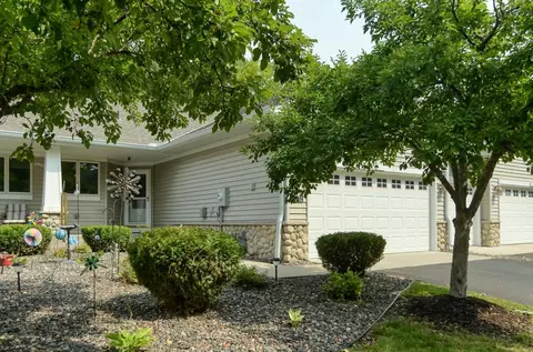 9272 Blackoaks Ct N, Maple Grove, MN 55311