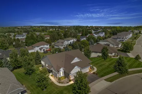10720 Kingsfield Ln, Woodbury, MN 55129