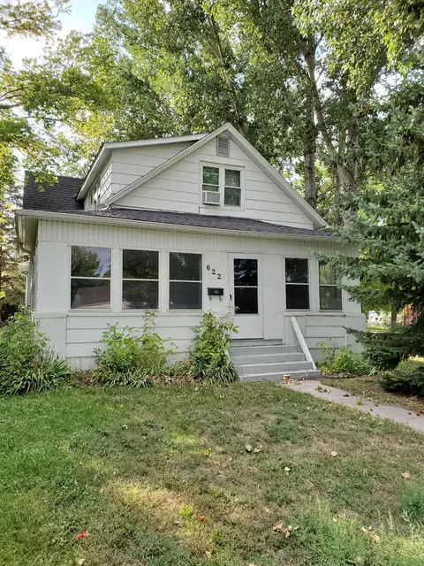 622 S Ash St, Crookston, MN 56716