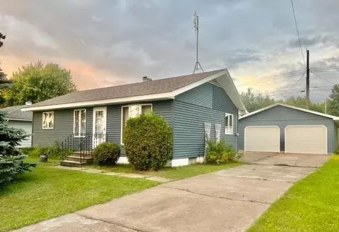 421 Andover Rd, Hoyt Lakes, MN 55750
