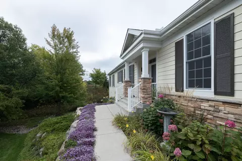 4832 Steeplechase Cir, Eagan, MN 55122 photo 7