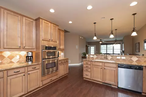 4832 Steeplechase Cir, Eagan, MN 55122 photo 35