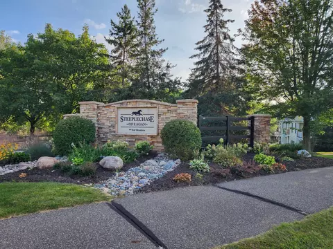 4832 Steeplechase Cir, Eagan, MN 55122 photo 2