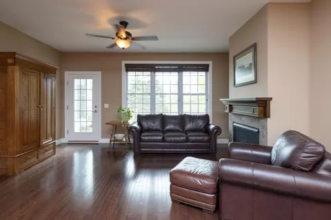 4832 Steeplechase Cir, Eagan, MN 55122 photo 43