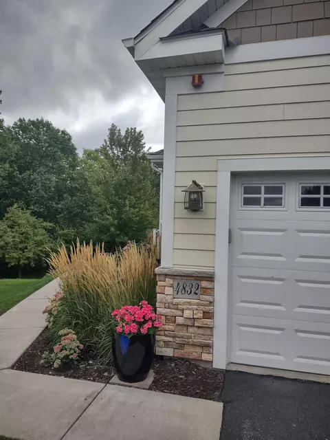 4832 Steeplechase Cir, Eagan, MN 55122 photo 4