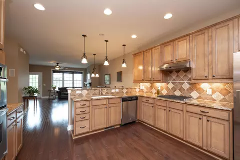 4832 Steeplechase Cir, Eagan, MN 55122 photo 32