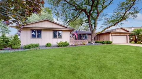 9628 Toledo Cir, Bloomington, MN 55437