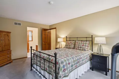 4862 Windsor Ct, Eagan, MN 55122 photo 16