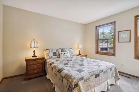4862 Windsor Ct, Eagan, MN 55122 photo 22
