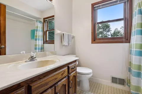 4862 Windsor Ct, Eagan, MN 55122 photo 24