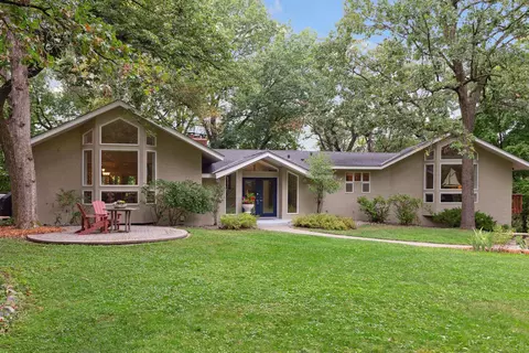 3828 Tonkawood Rd, Minnetonka, MN 55345