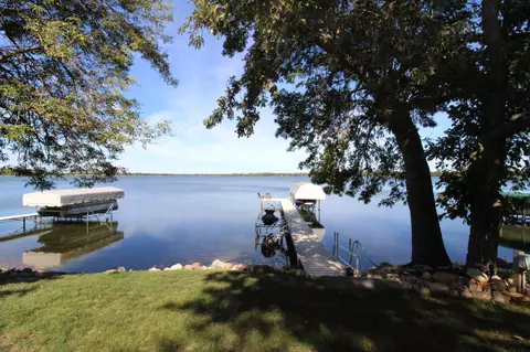 3810 189th Ave NW, New London, MN 56273